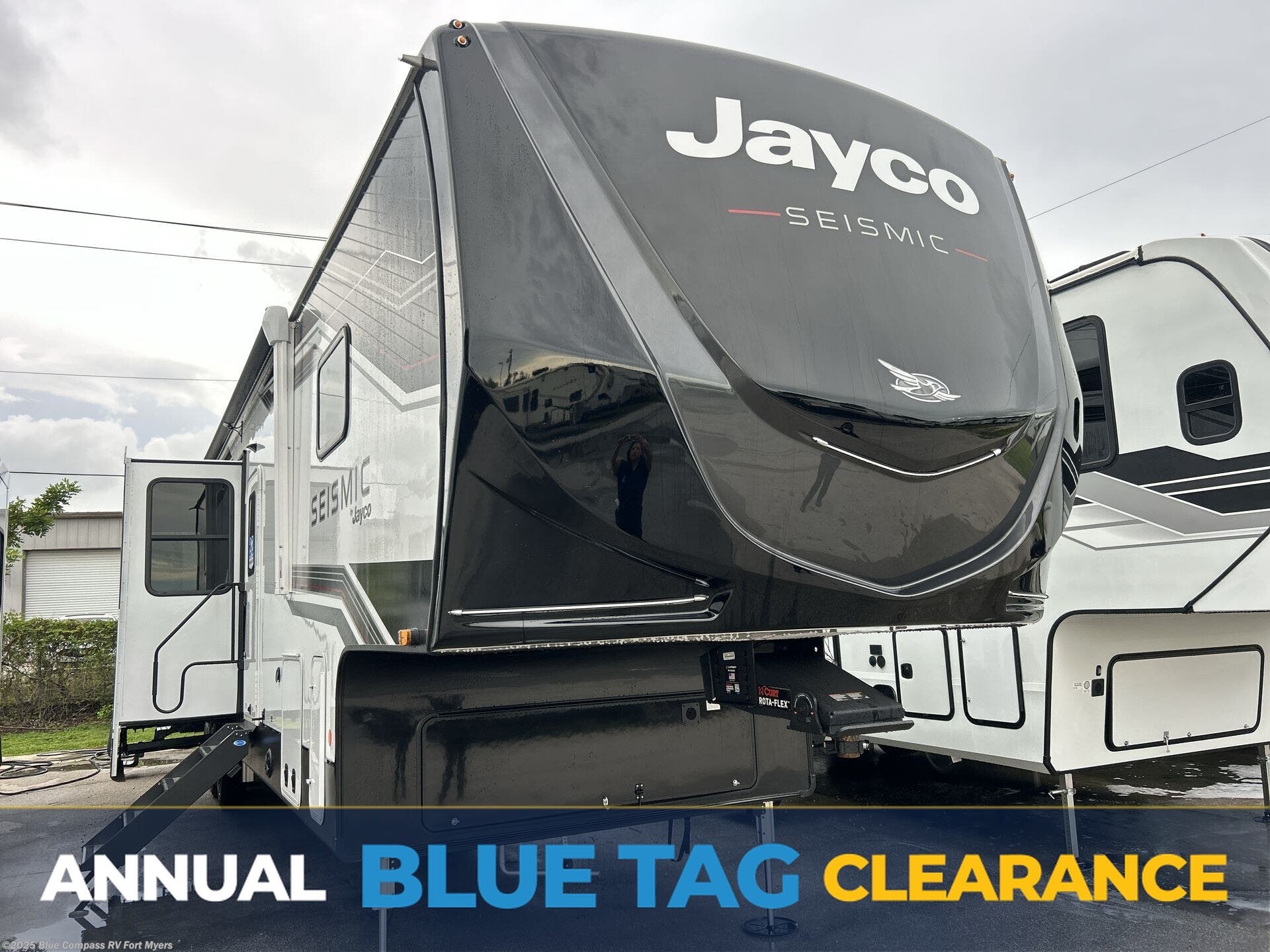 New 2025 Jayco Seismic 395 available in Fort Myers, Florida