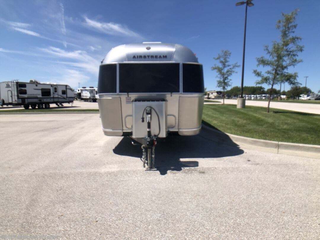 New 2026 Airstream Globetrotter 27FB available in Dover, Florida