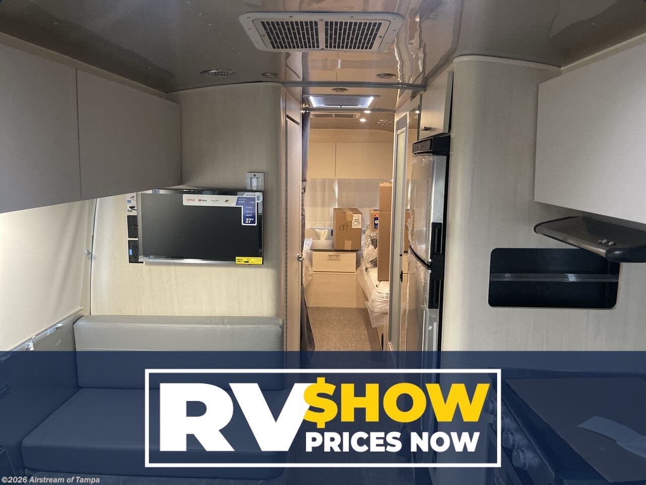 New 2026 Airstream Flying Cloud 28RB Twin available in Dover, Florida