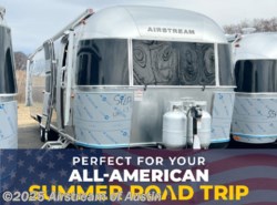 New 2025 Airstream Classic 30RB available in Buda, Texas
