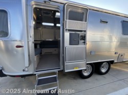 New 2026 Airstream Globetrotter 27FB Twin available in Buda, Texas