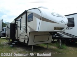 Used 2017 Keystone Cougar X-Lite 29RLI available in Bushnell, Florida