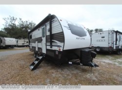 New 2021 Palomino Puma XLE Lite 22FKC available in Bushnell, Florida