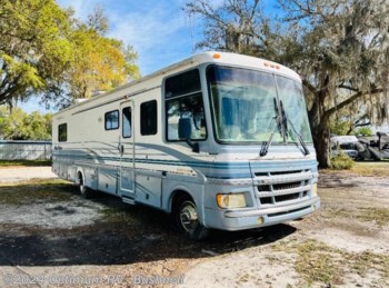 Used 2000 Fleetwood Pace Arrow M-37S available in Bushnell, Florida