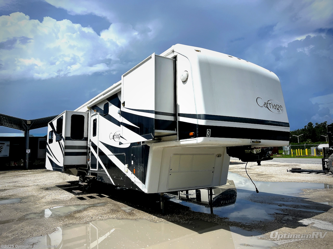 Used 2004 Carriage Cameo 374 available in Bushnell, Florida