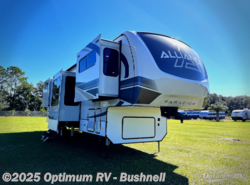 Used 2023 Skyline Alliance Paradigm 385FL available in Bushnell, Florida