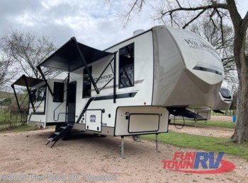 New 2024 Forest River Wildwood Heritage Glen 325RL available in Wharton, Texas