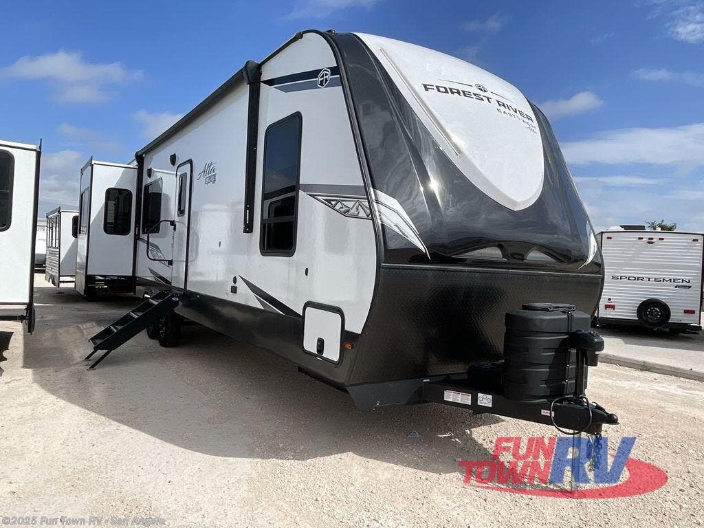 New 2025 East to West Alta 3250KXT available in San Angelo, Texas