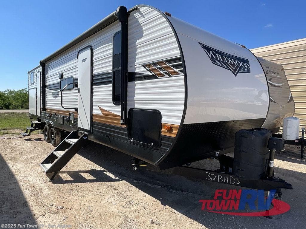Used 2023 Forest River Wildwood 32BHDS available in San Angelo, Texas