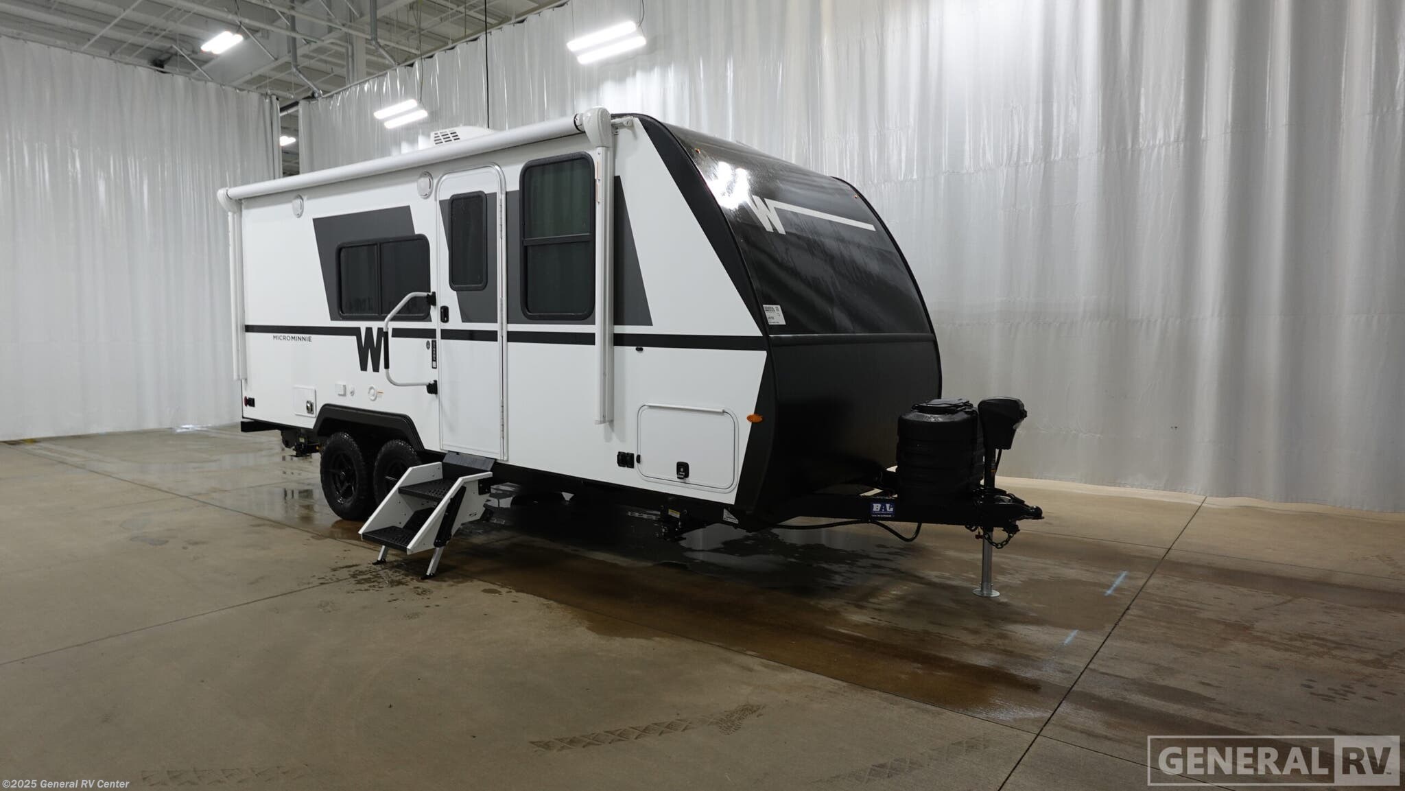 New 2026 Winnebago Micro Minnie 2108DS available in Clarkston, Michigan