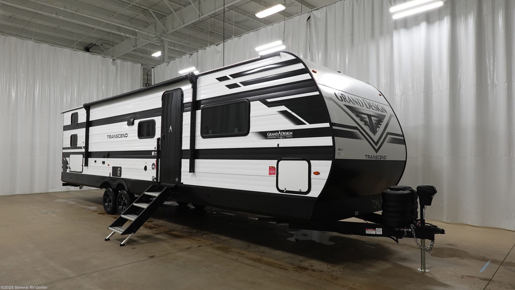 New 2026 Grand Design Transcend 335BHT available in Clarkston, Michigan