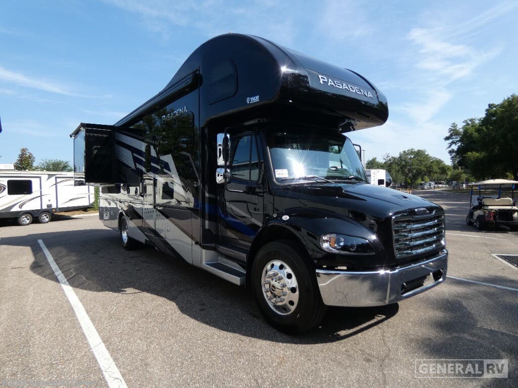 New 2026 Thor Motor Coach Pasadena 34XG available in Dover, Florida