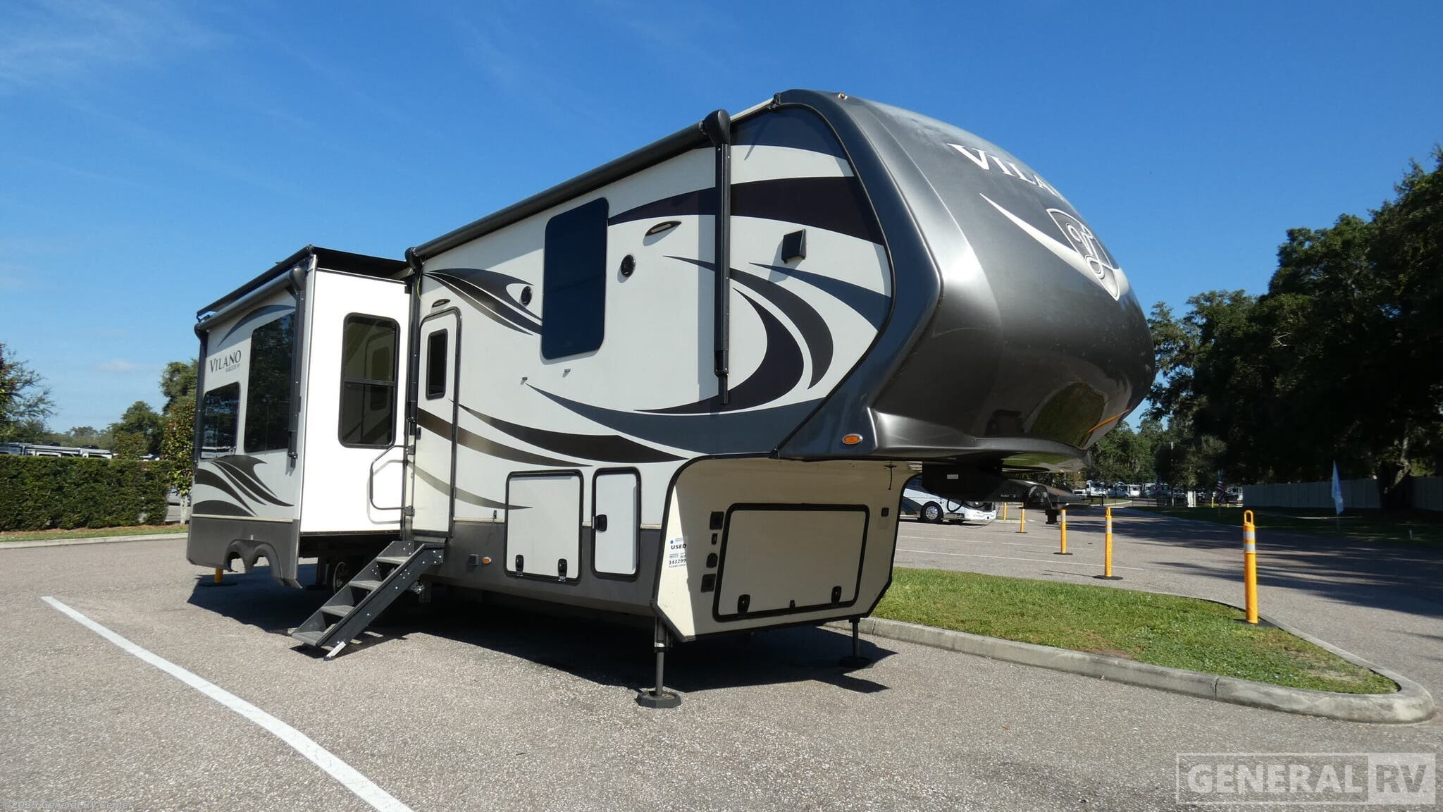 Used 2018 Vanleigh Vilano 320GK available in Dover, Florida