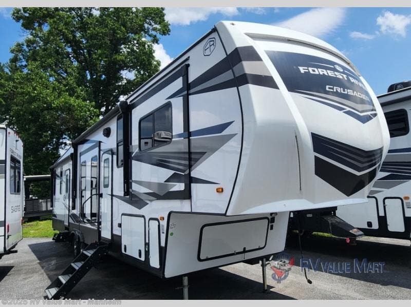 New 2025 Prime Time Crusader 375FLS available in Manheim, Pennsylvania
