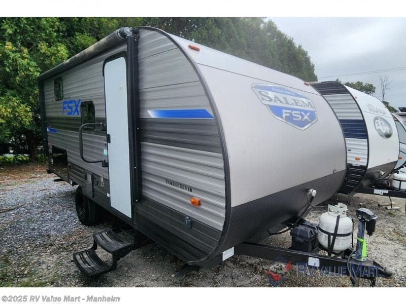 Used 2021 Forest River Salem 178BHSK available in Manheim, Pennsylvania