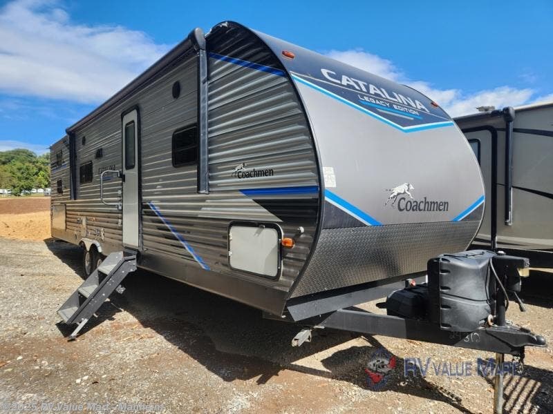Used 2022 Coachmen Catalina Legacy 303QBCK available in Manheim, Pennsylvania