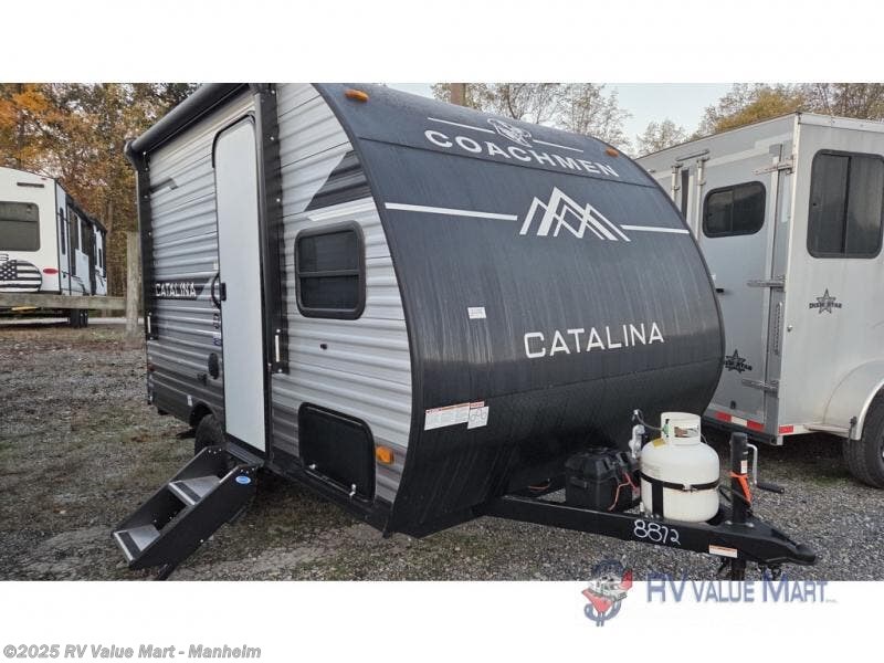 Used 2025 Coachmen Catalina Summit Series 7 134RKX available in Manheim, Pennsylvania