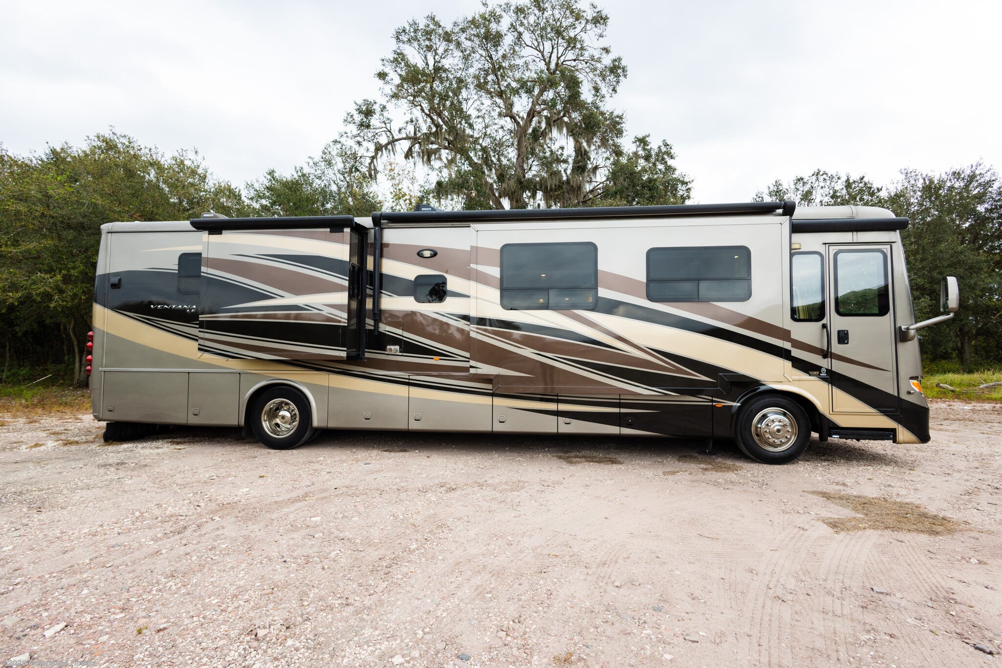Used 2018 Newmar Ventana LE 4002 available in Lake Wales, Florida