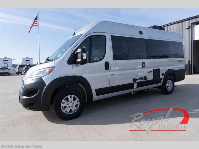 New 2025 Thor Motor Coach Twist 2JB available in Middlebury, Indiana