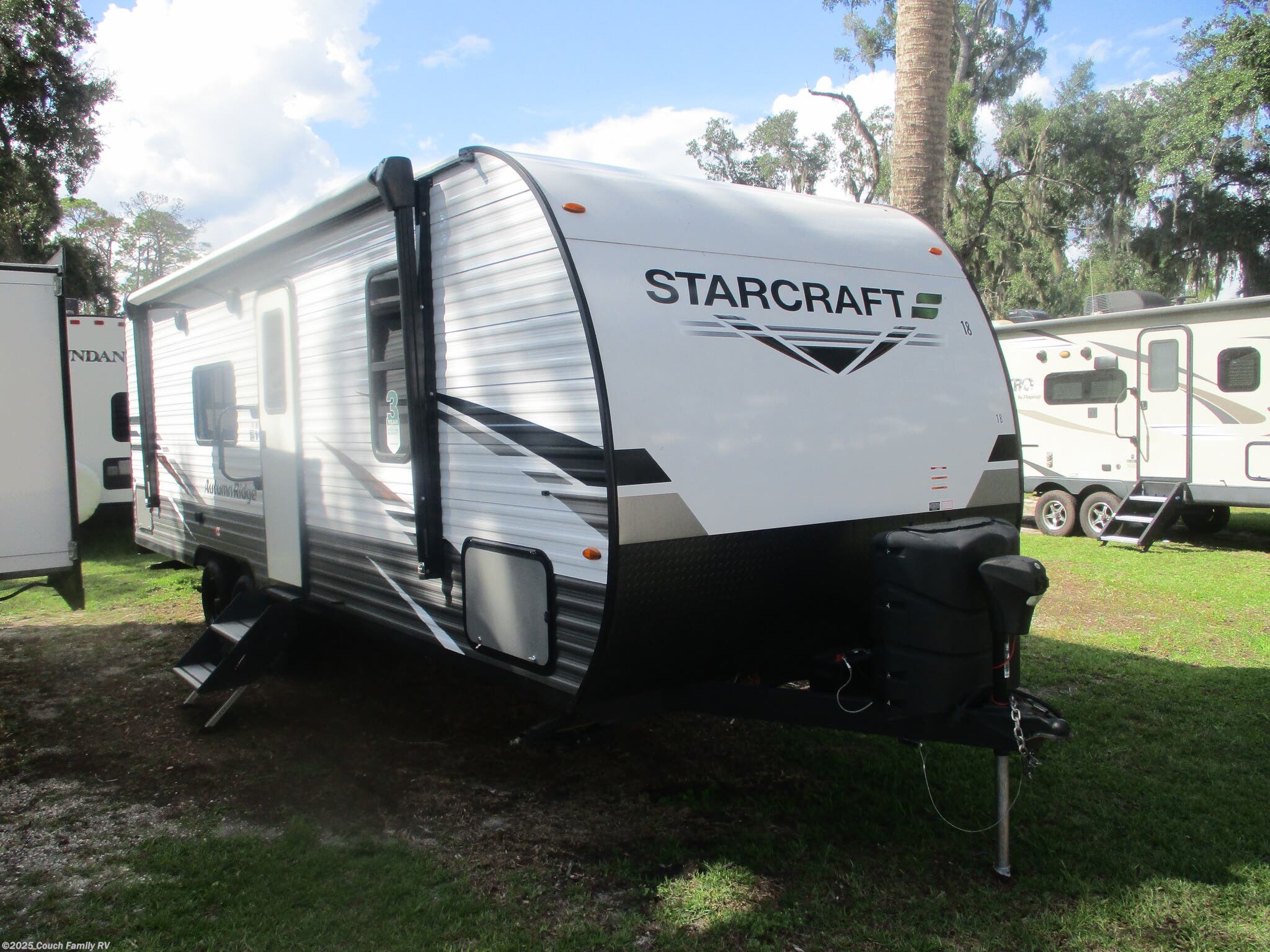Used 2023 Starcraft Autumn Ridge 26BH available in Cross City, Florida