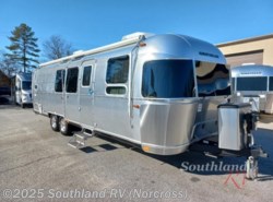New 2025 Airstream Flying Cloud 30FBQ Bunk available in Norcross, Georgia