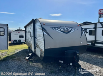 Used 2019 Forest River Wildwood X-Lite 230BHXL available in Inman, South Carolina