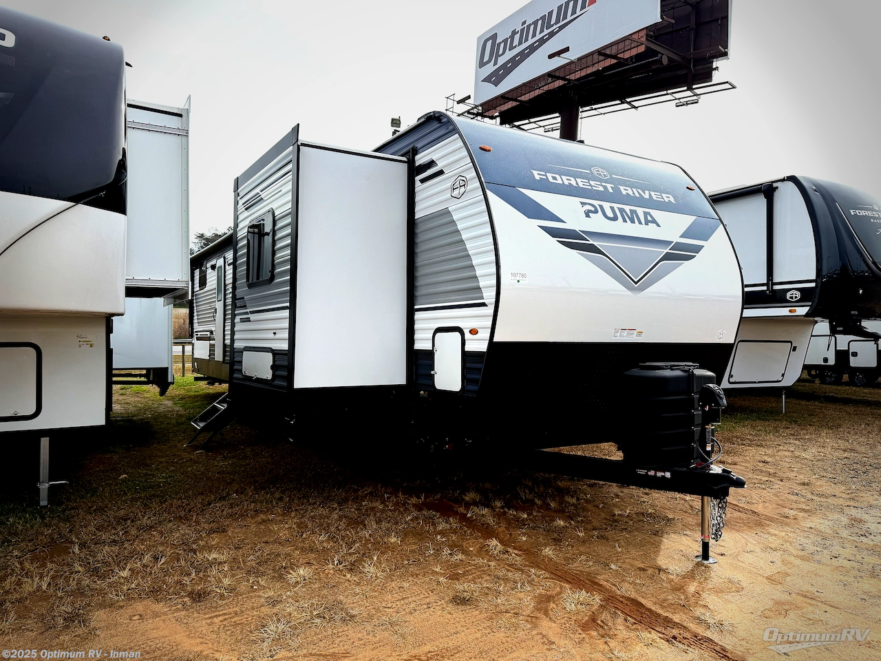 New 2026 Palomino Puma 32BHQS available in Inman, South Carolina