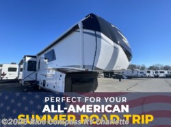 New 2025 Jayco Pinnacle 38FBRK available in Concord, North Carolina