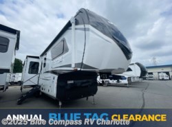 New 2026 Jayco Pinnacle 32RLTS available in Concord, North Carolina