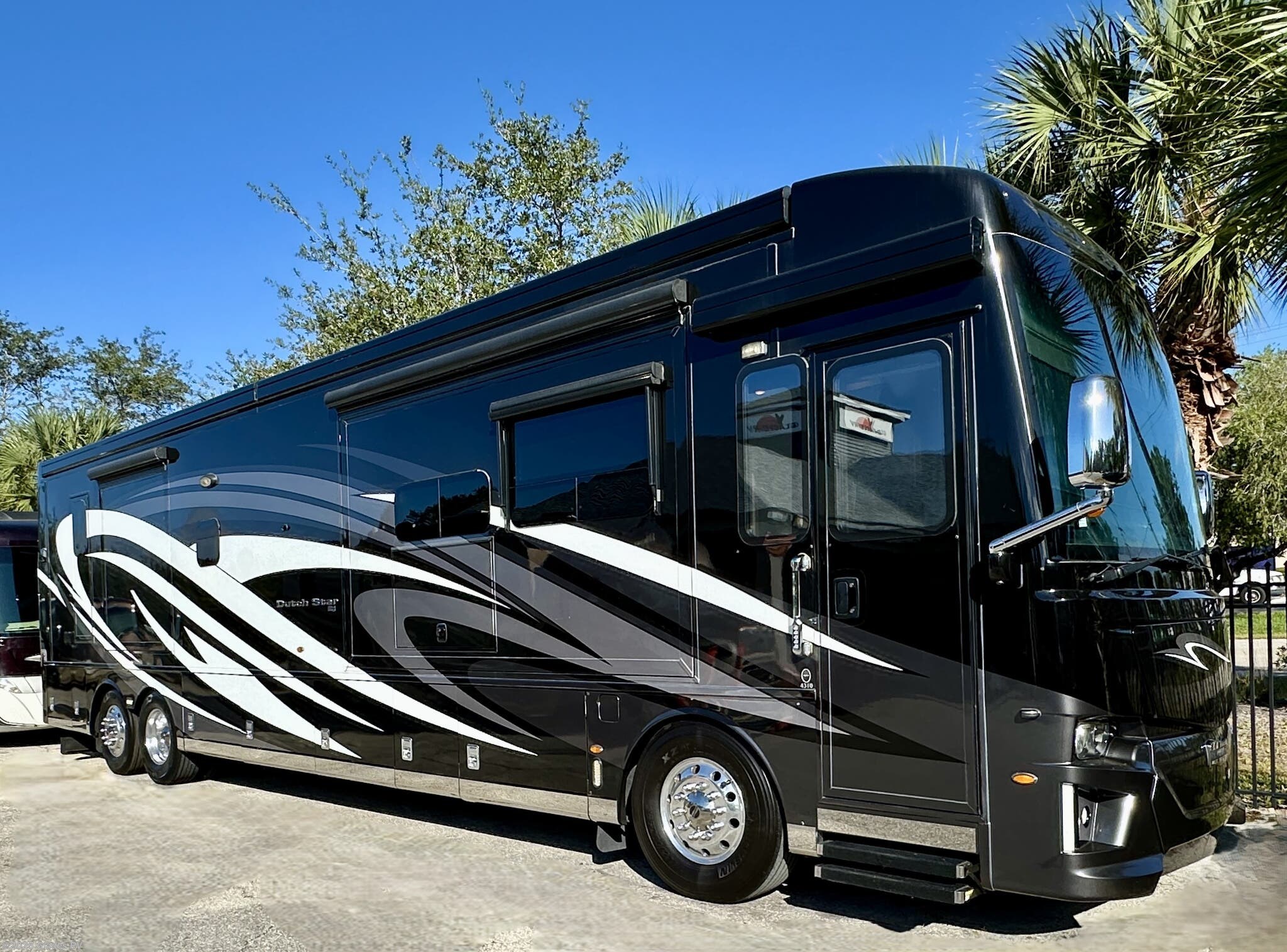 Used 2019 Newmar Dutch Star 4310 available in Fort Myers, Florida