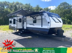 New 2025 Palomino Puma 31RLQS available in Russellville, Arkansas