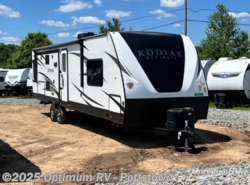 Used 2020 Dutchmen Kodiak Ultimate 3211RLSL available in Pottstown, Pennsylvania
