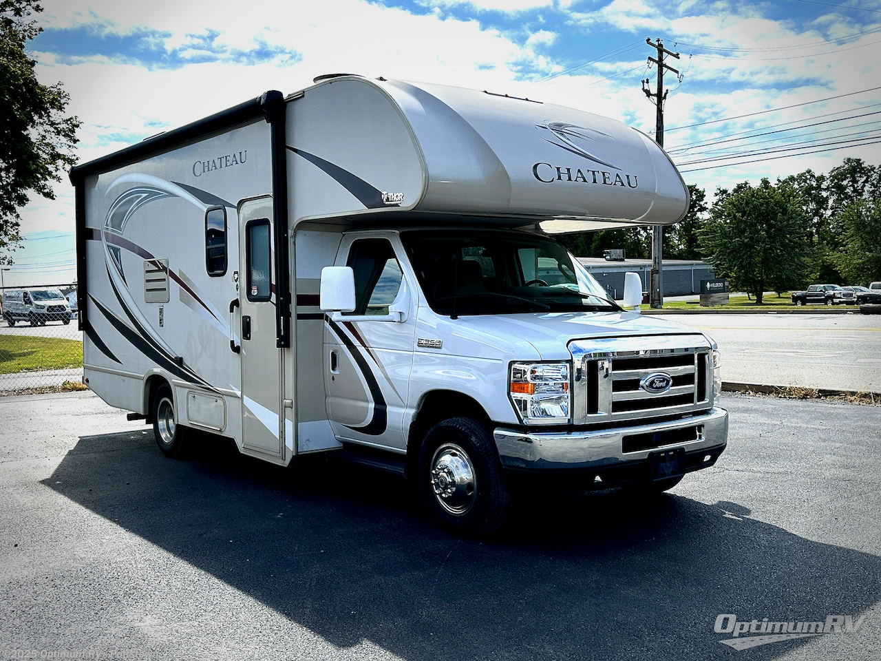 Used 2018 Thor Chateau 22B available in Pottstown, Pennsylvania