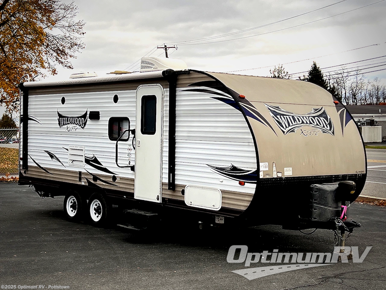 Used 2016 Forest River Wildwood X-Lite 230BHXL available in Pottstown, Pennsylvania