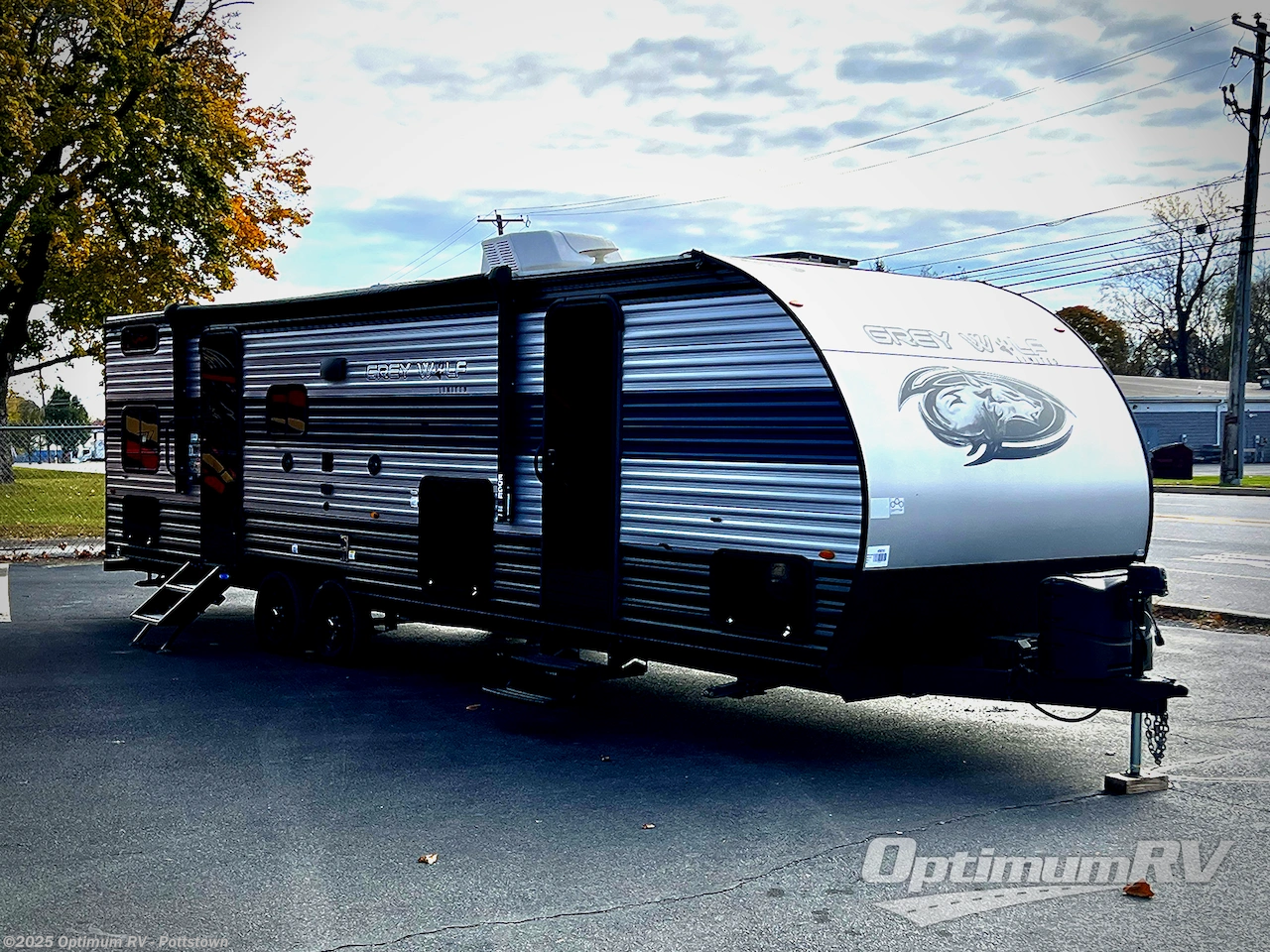 Used 2022 Forest River Cherokee Grey Wolf 27DBH available in Pottstown, Pennsylvania