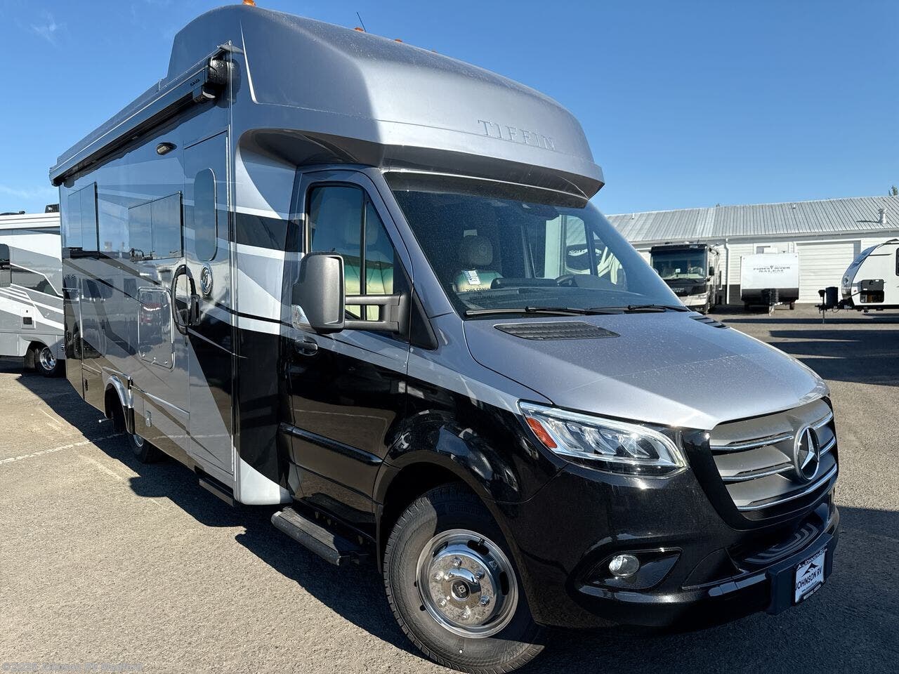 New 2026 Tiffin Wayfarer 25 LW available in Medford, Oregon