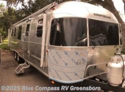 New 2025 Airstream Classic 33FB Twin available in Colfax, North Carolina