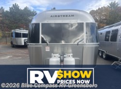 New 2026 Airstream Globetrotter 25FB Twin available in Colfax, North Carolina