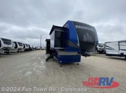 New 2023 Redwood RV Redwood 4200FL available in Corsicana, Texas