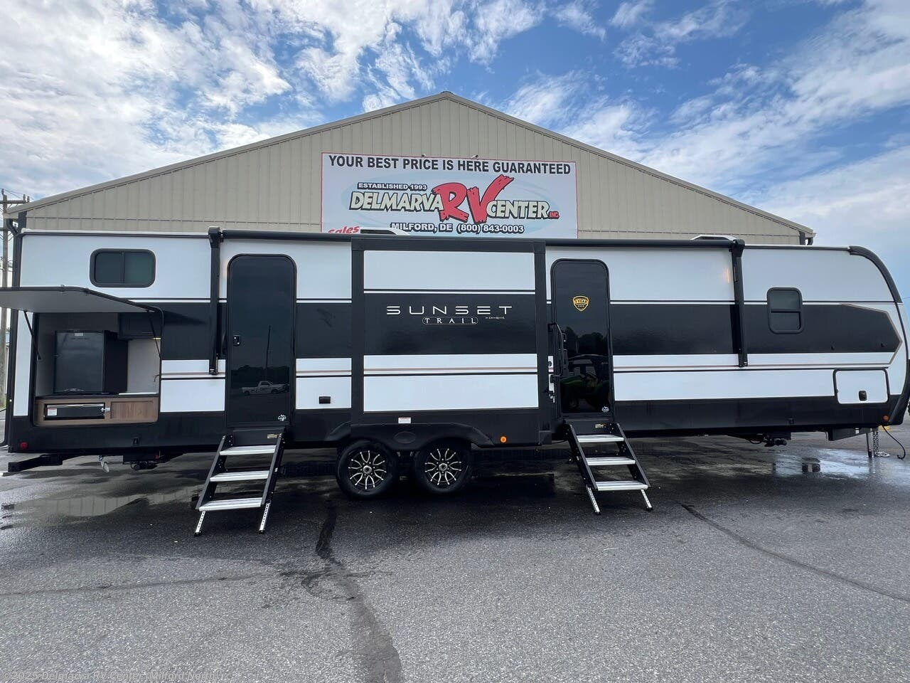 New 2026 CrossRoads Sunset Trail SS331BH available in Milford North, Delaware