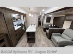 Used 2019 Forest River Wildwood 27REI available in Robstown, Texas