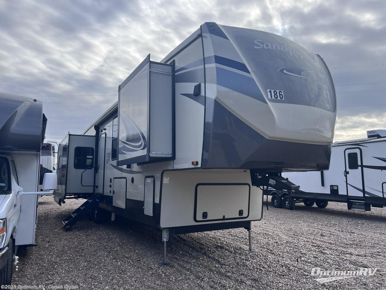 Used 2021 Forest River Sandpiper 368FBDS available in Robstown, Texas