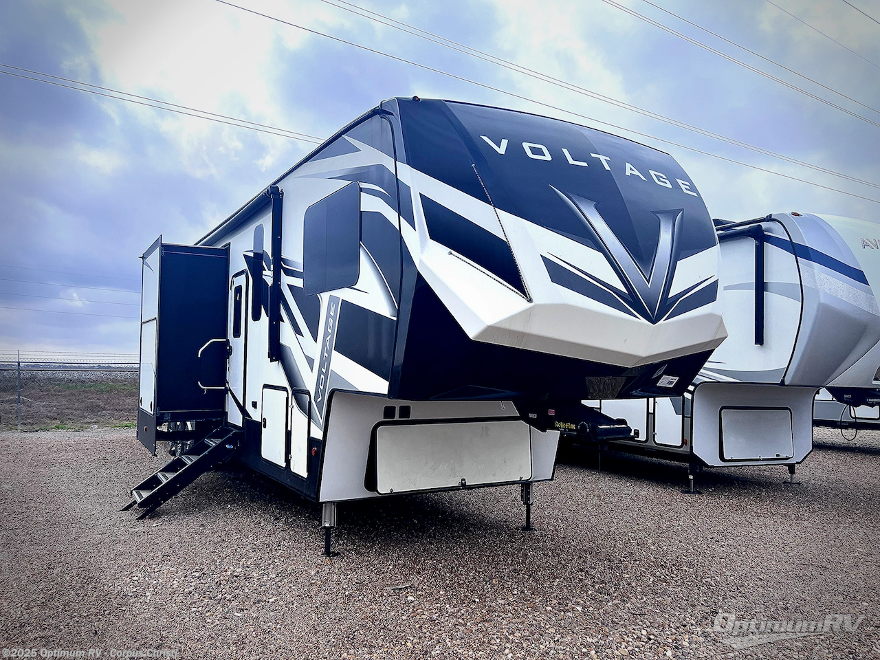 Used 2020 Dutchmen Voltage V4145 available in Robstown, Texas