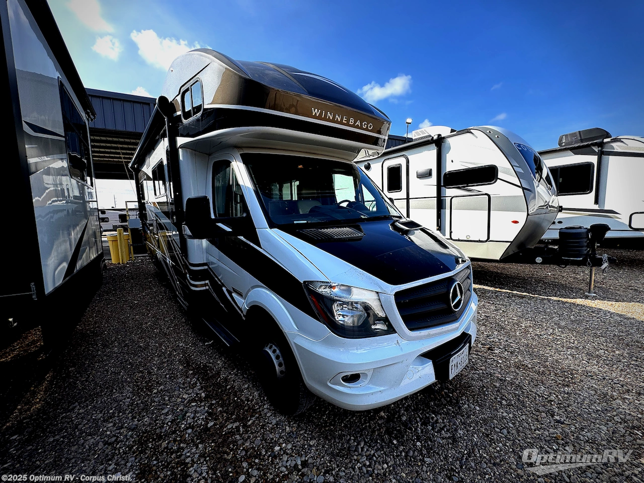 Used 2017 Itasca Navion 24J available in Robstown, Texas