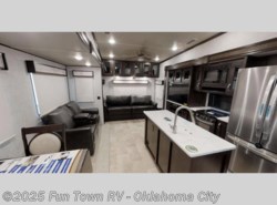 Used 2021 Palomino Columbus 382FBC available in Oklahoma City, Oklahoma