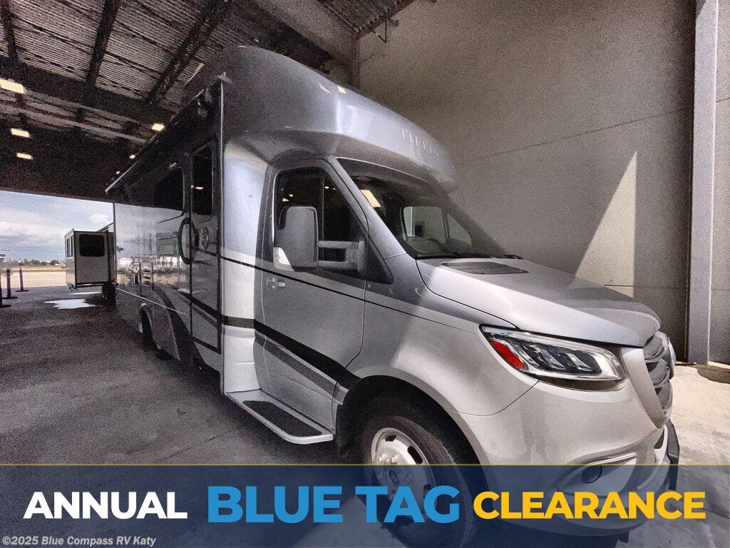 Used 2021 Tiffin Wayfarer 25rw available in Katy, Texas