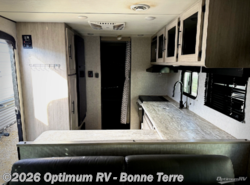 Used 2023 CrossRoads Zinger Lite ZR259FL available in Bonne Terre, Missouri