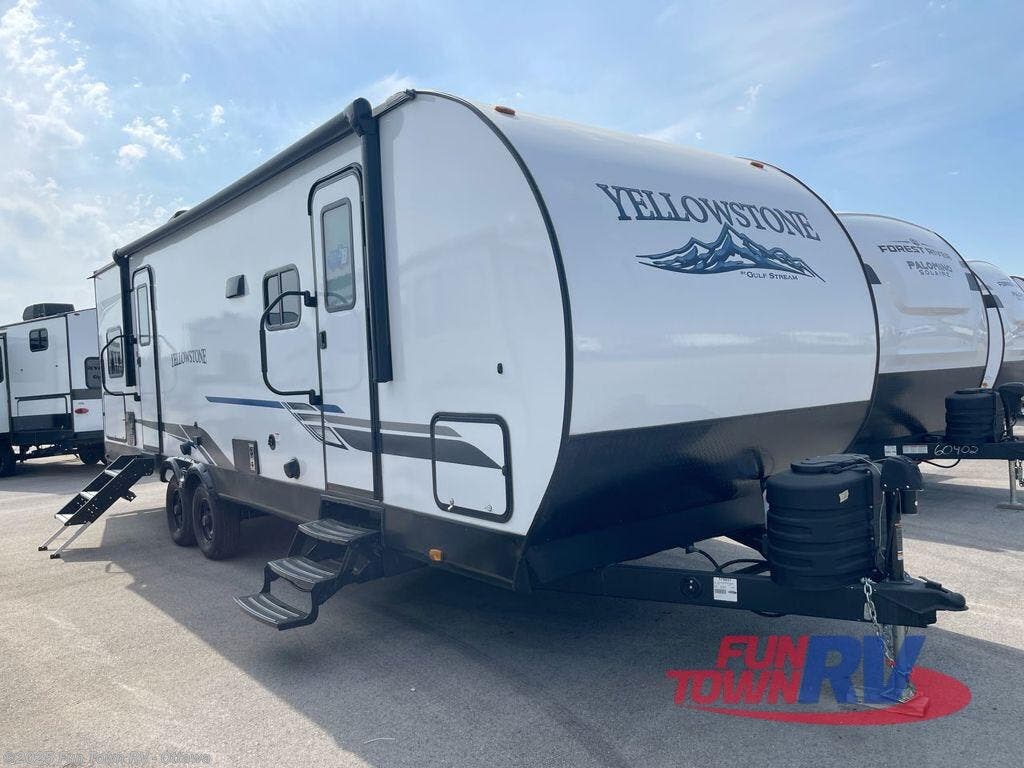New 2025 Gulf Stream Yellowstone Ranch Edition 27BHS available in Ottawa, Kansas