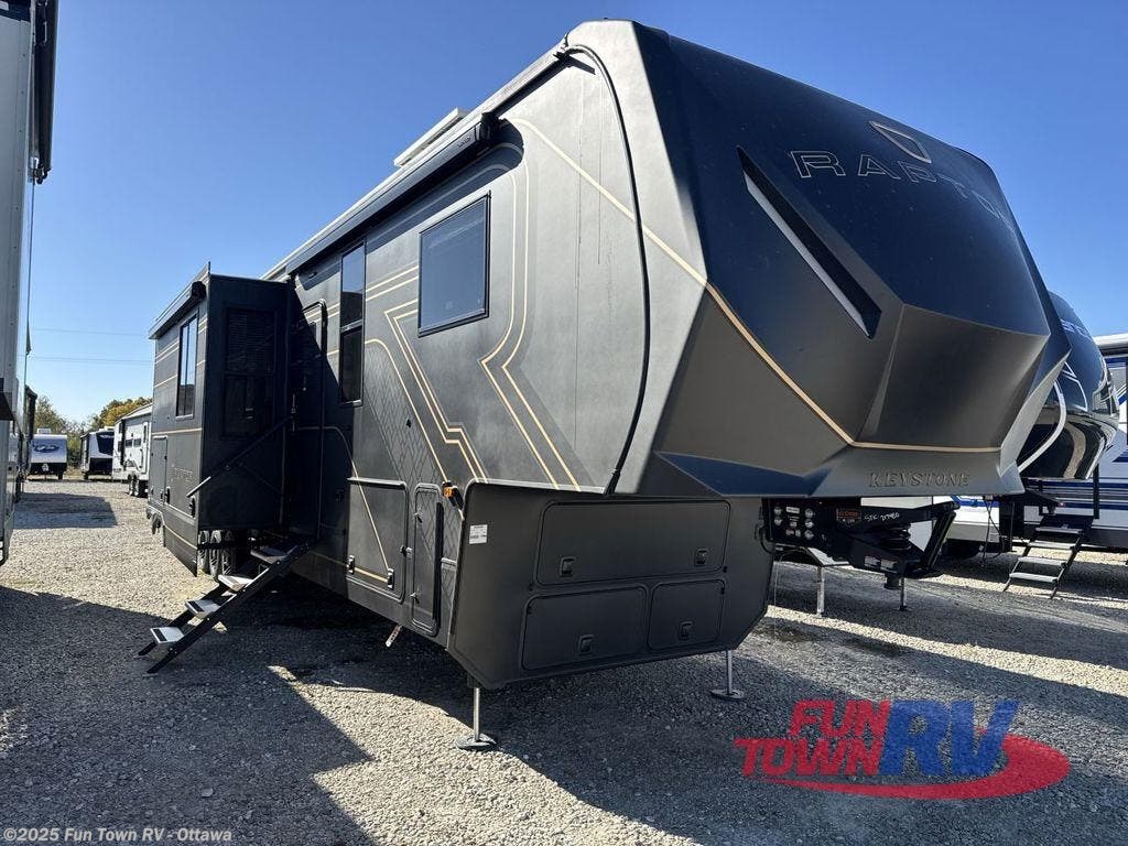 New 2026 Keystone Raptor 433 available in Ottawa, Kansas