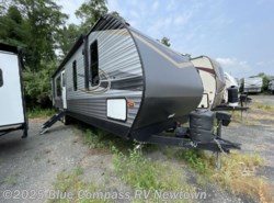 Used 2022 Forest River Aurora 31KDS available in Newtown, Connecticut
